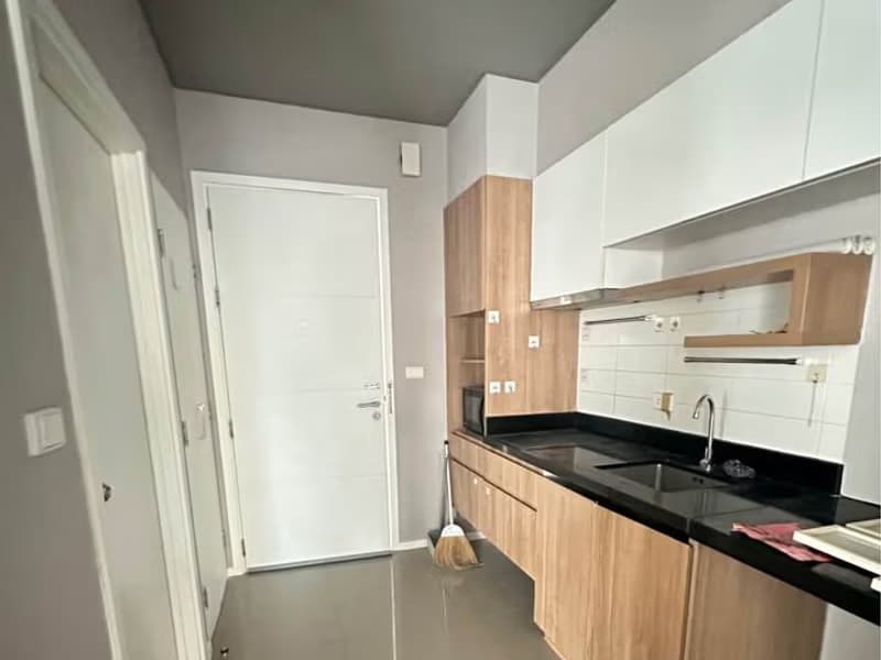 2 Bed Condo for Rent in Watthana