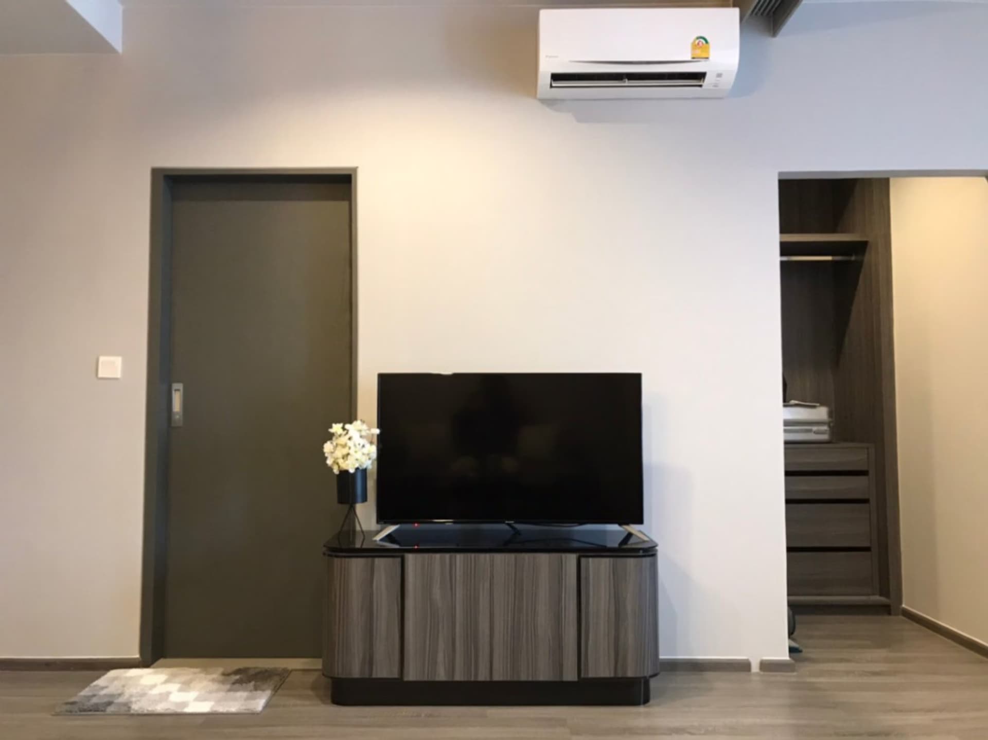 1 Bed Condo for Rent in Ratchathewi - Image 2