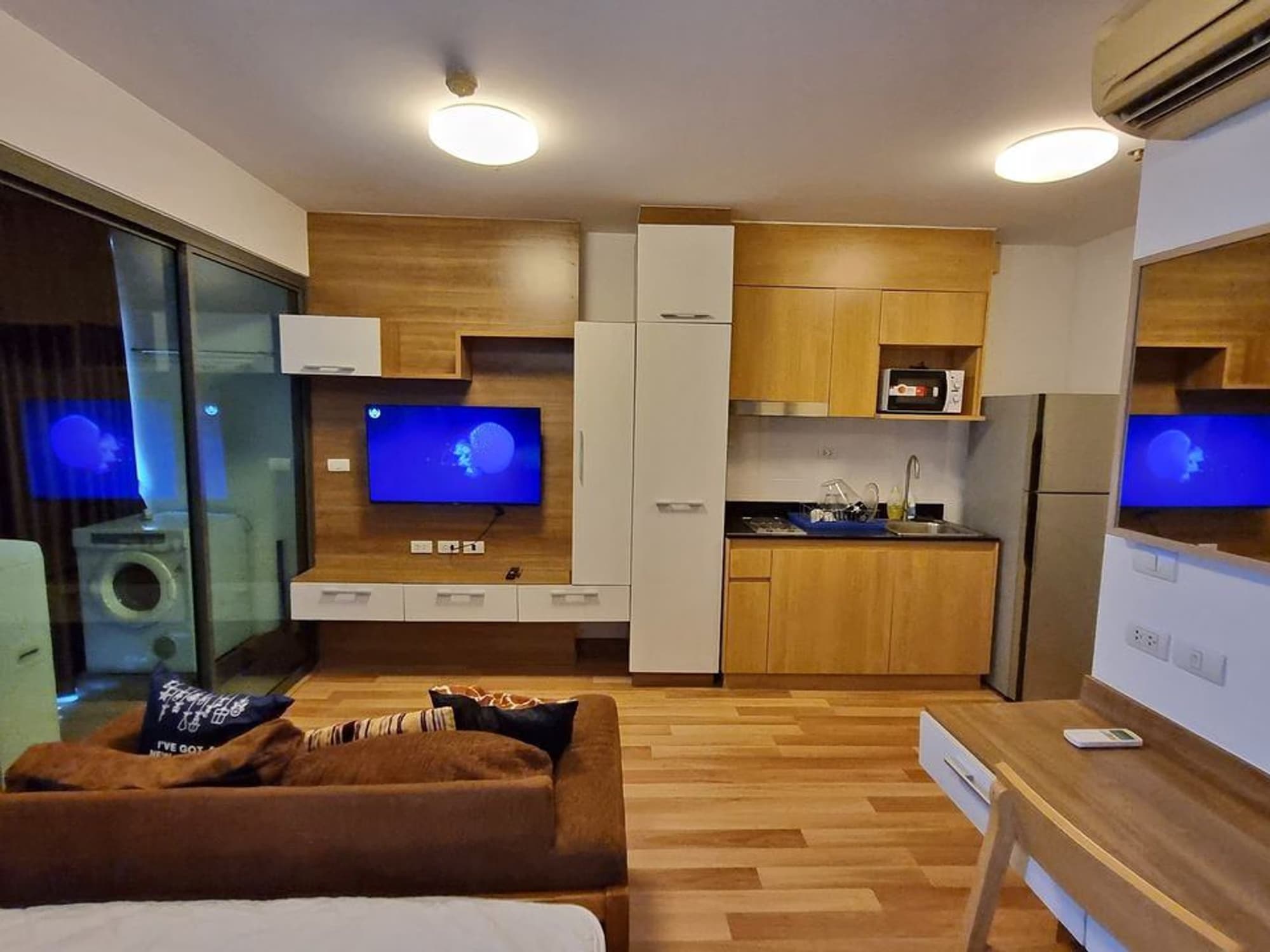 Studio Condo for sale - Image 16
