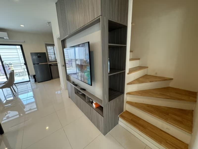3 Bed Townhouse for Rent in Prawet