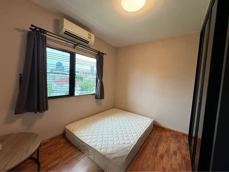 3 Bed Townhouse for Rent in เขตพระโขนง
