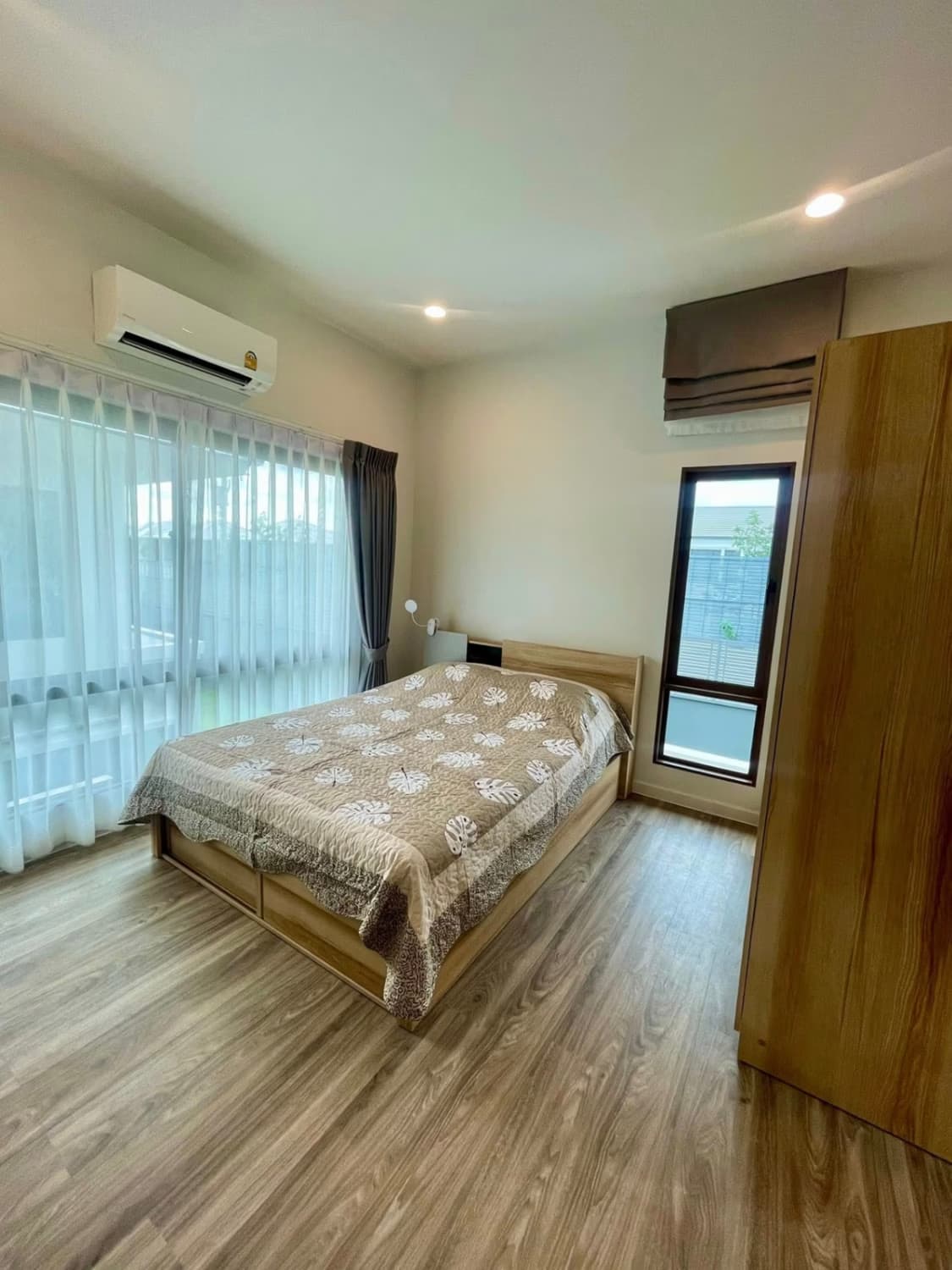 4 Bed House for Rent in Bang Kapi - Image 16