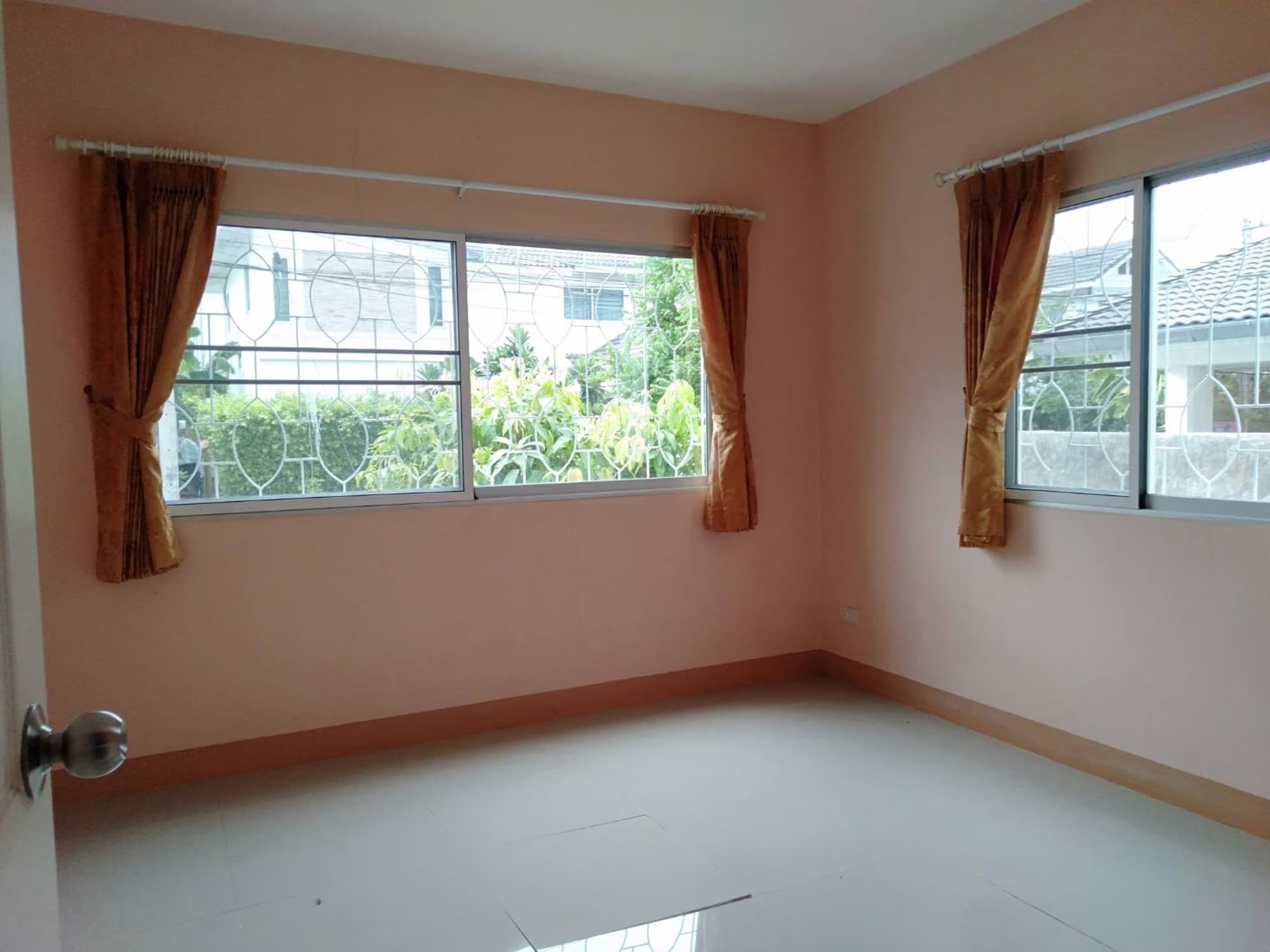 3 Bed House for Rent and Sale in Doi Saket - Image 14