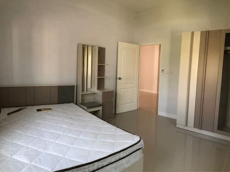 3 Bed House for Rent in Hang Dong District