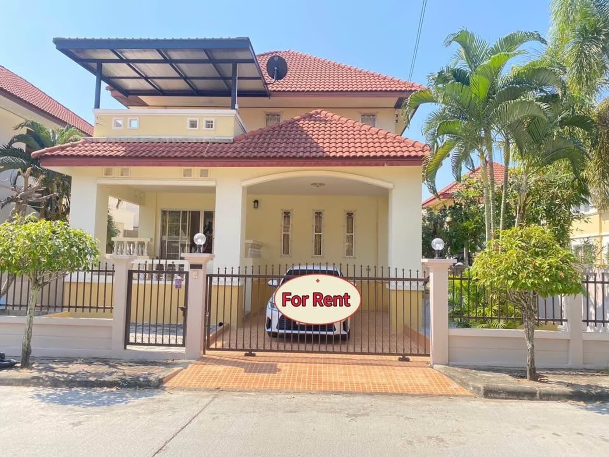 3 Bed House for Rent in Hang Dong District - Image 2