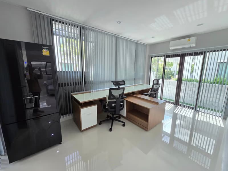 4 Bed House for Sale in Saphan Sung