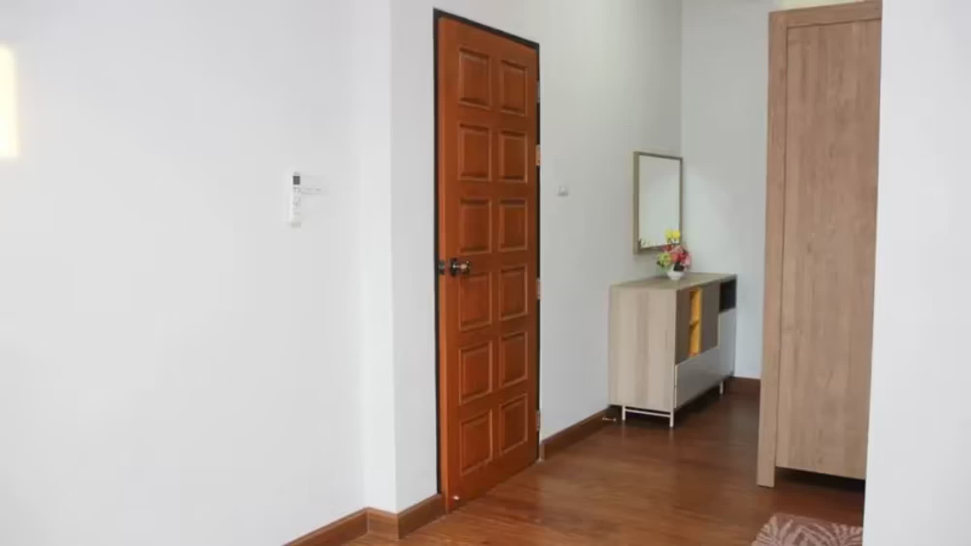 4 Bedroom House - Image 12