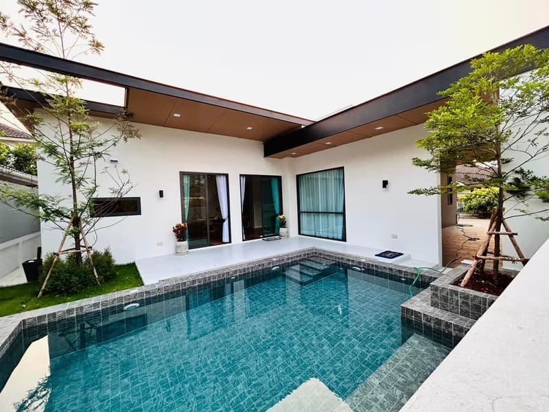 4 Bed House for Rent and Sale in San Sai