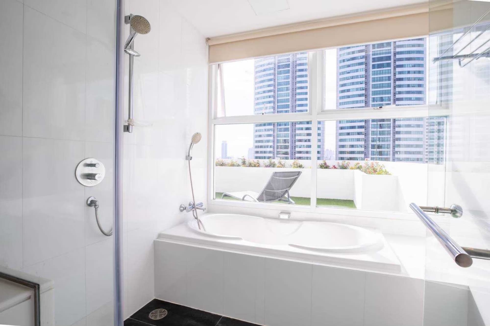 Condo for Rent at GM Service Apartment - Image 7