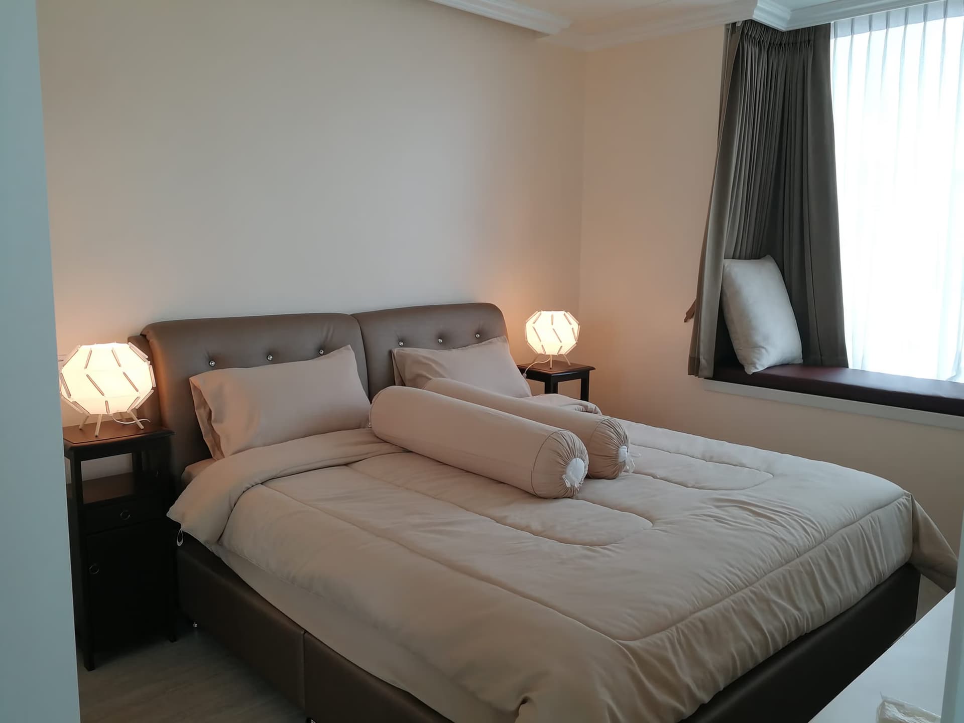  - Image 7