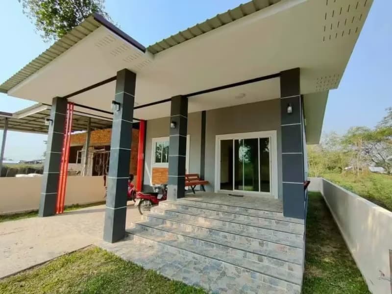 2 Bedroom House