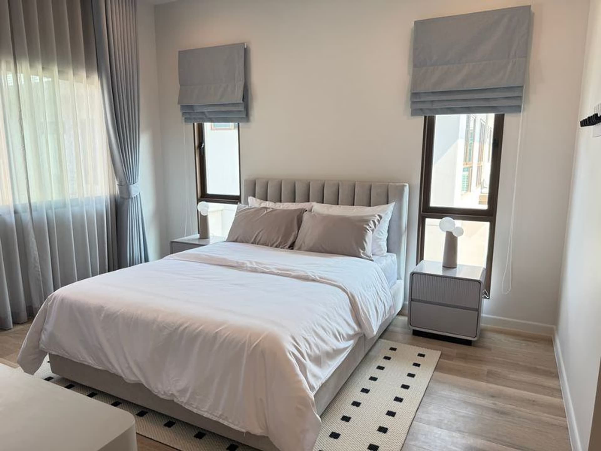 4 Bed House for Rent in Bang Kapi - Image 9