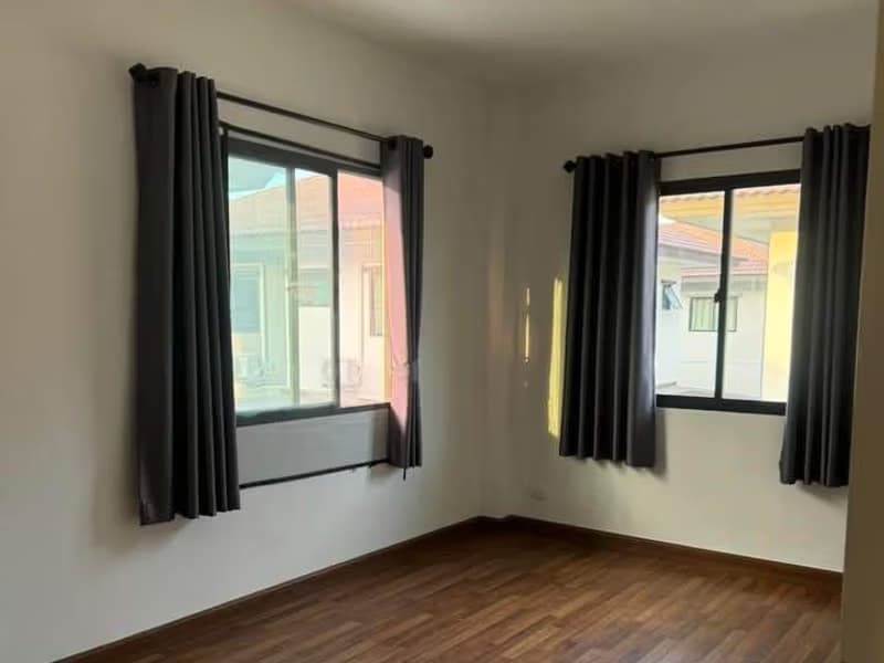 4 Bed House for Rent in Doi Saket