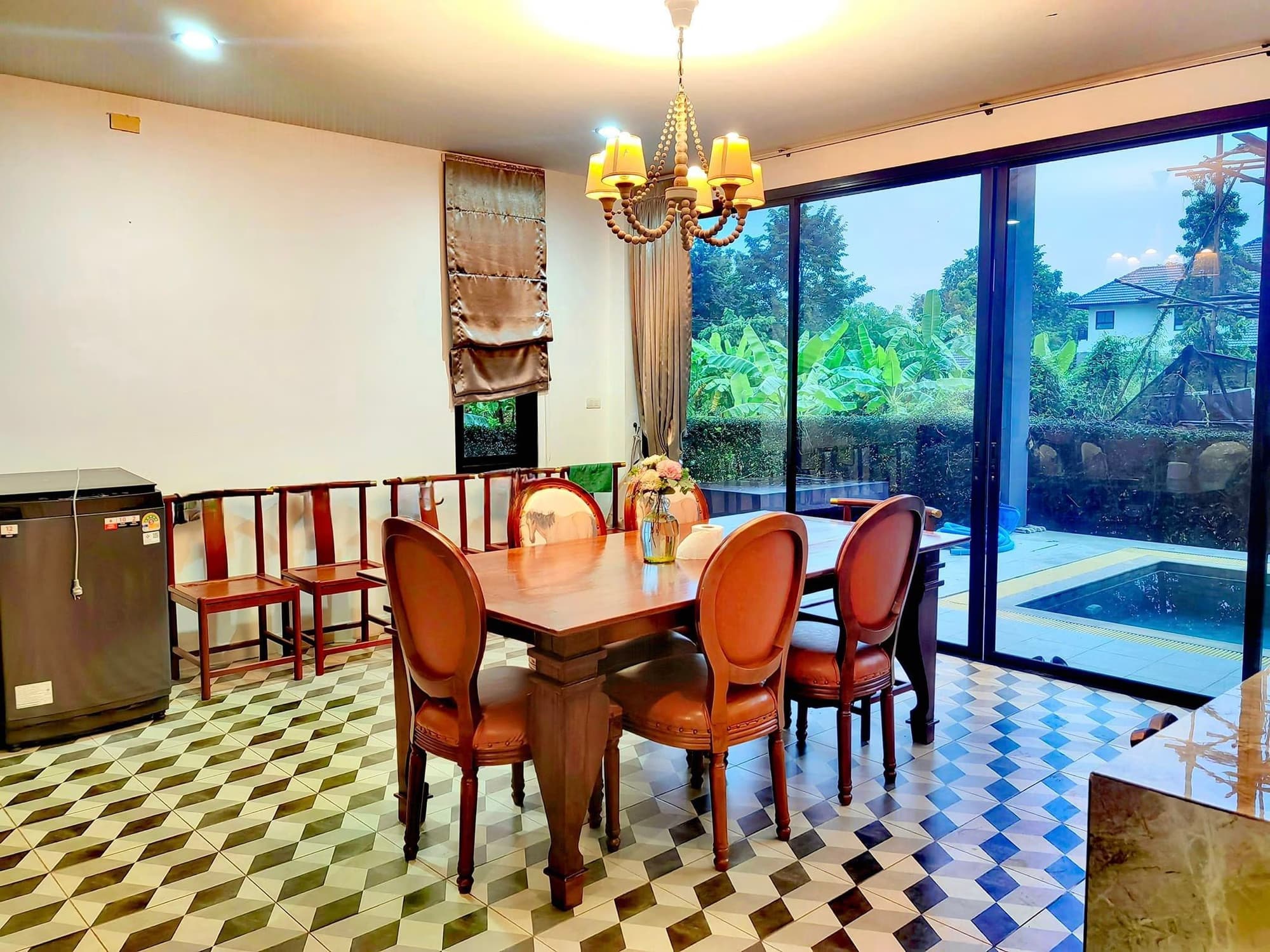 4 Bed House for Rent in Hang Dong - Image 4
