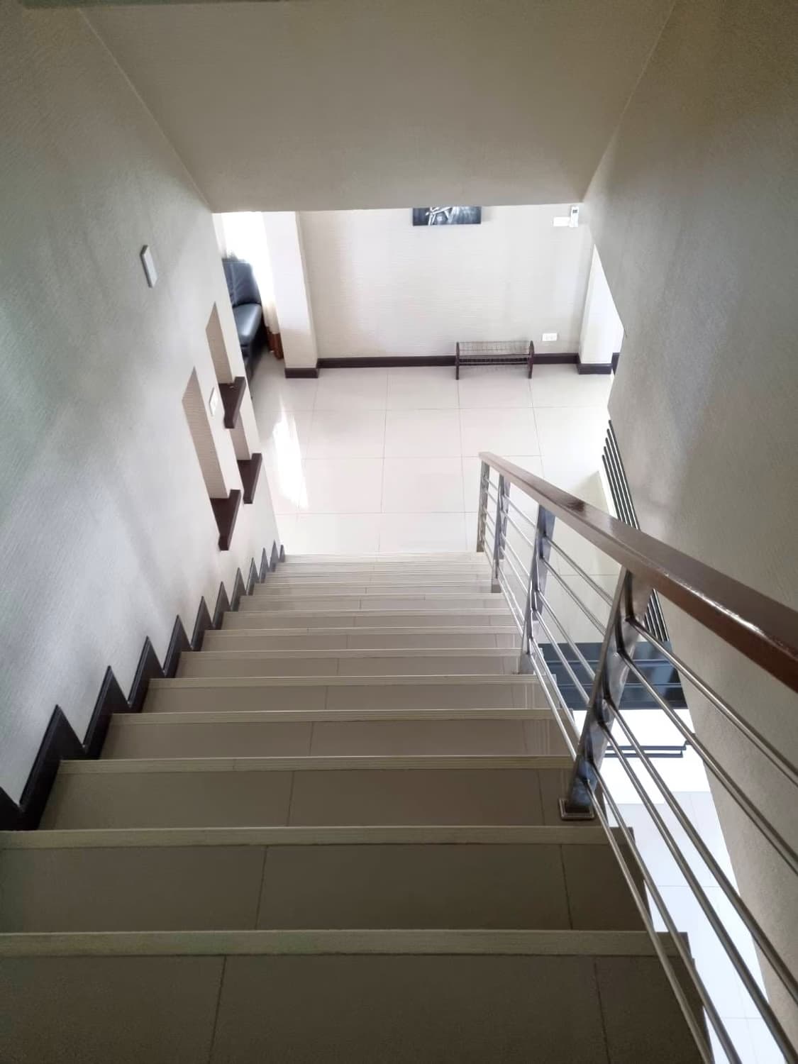 4 Bed House for Rent in Saraphi - Image 10