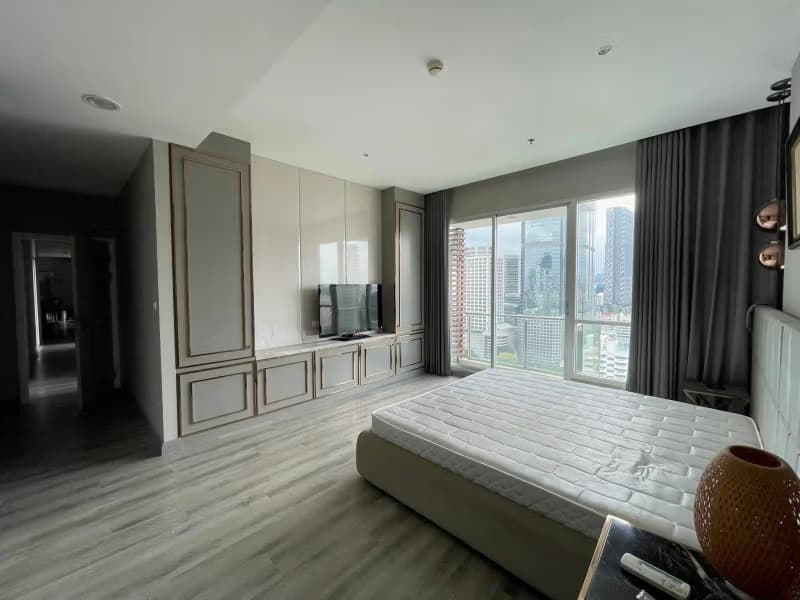 3 Bedroom Condo