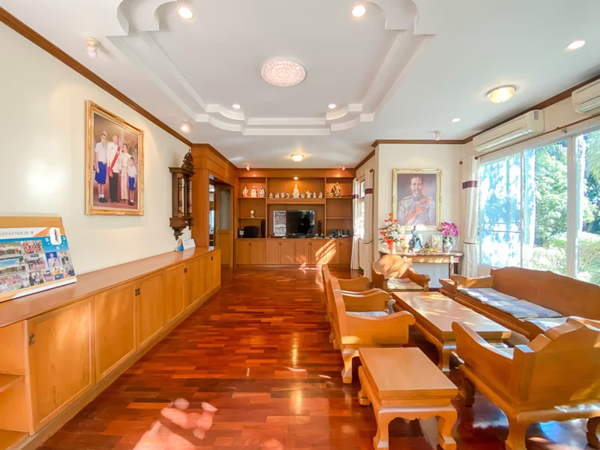 4 Bedroom House - Image 2