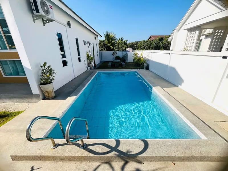 3 Bed House for Rent and Sale in Hang Dong District