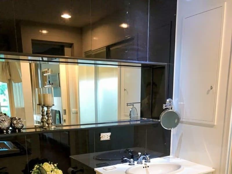1 Bedroom Condo