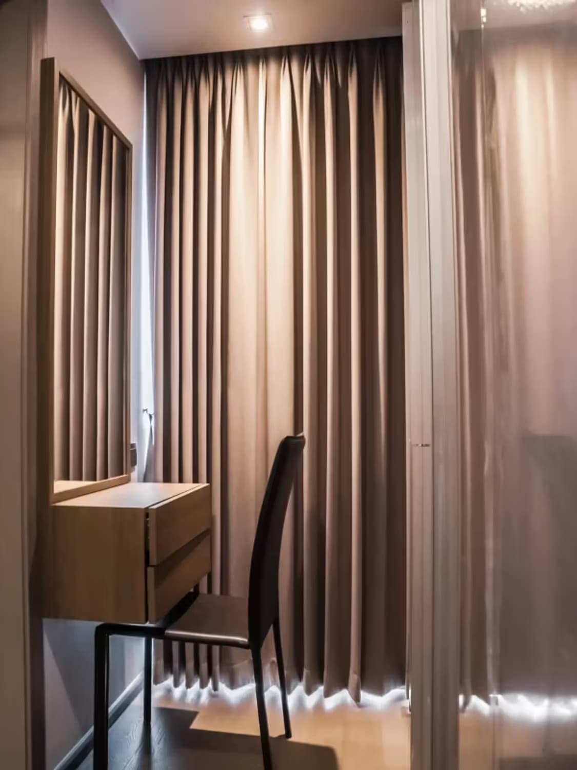 2 Bedroom Condo for Rent at KLASS Siam - Image 7