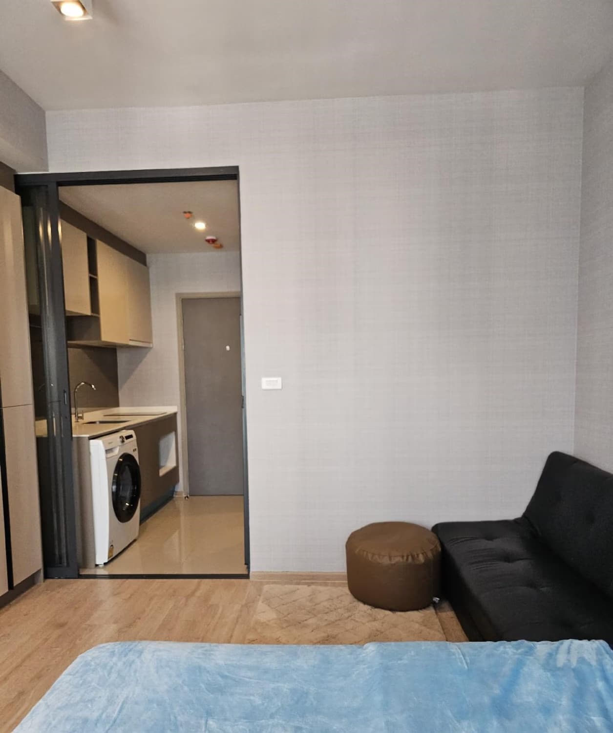 null ห้องนอน Condo สำหรับ จำหน่าย ใกล้ Phra Ram 9 MRT - Image 14