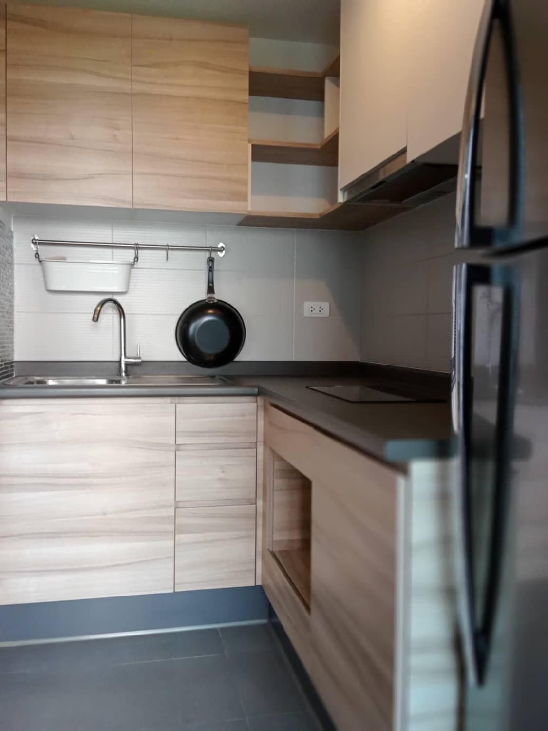 2 Bed Condo for Rent  Near Surasak BTS - Image 4
