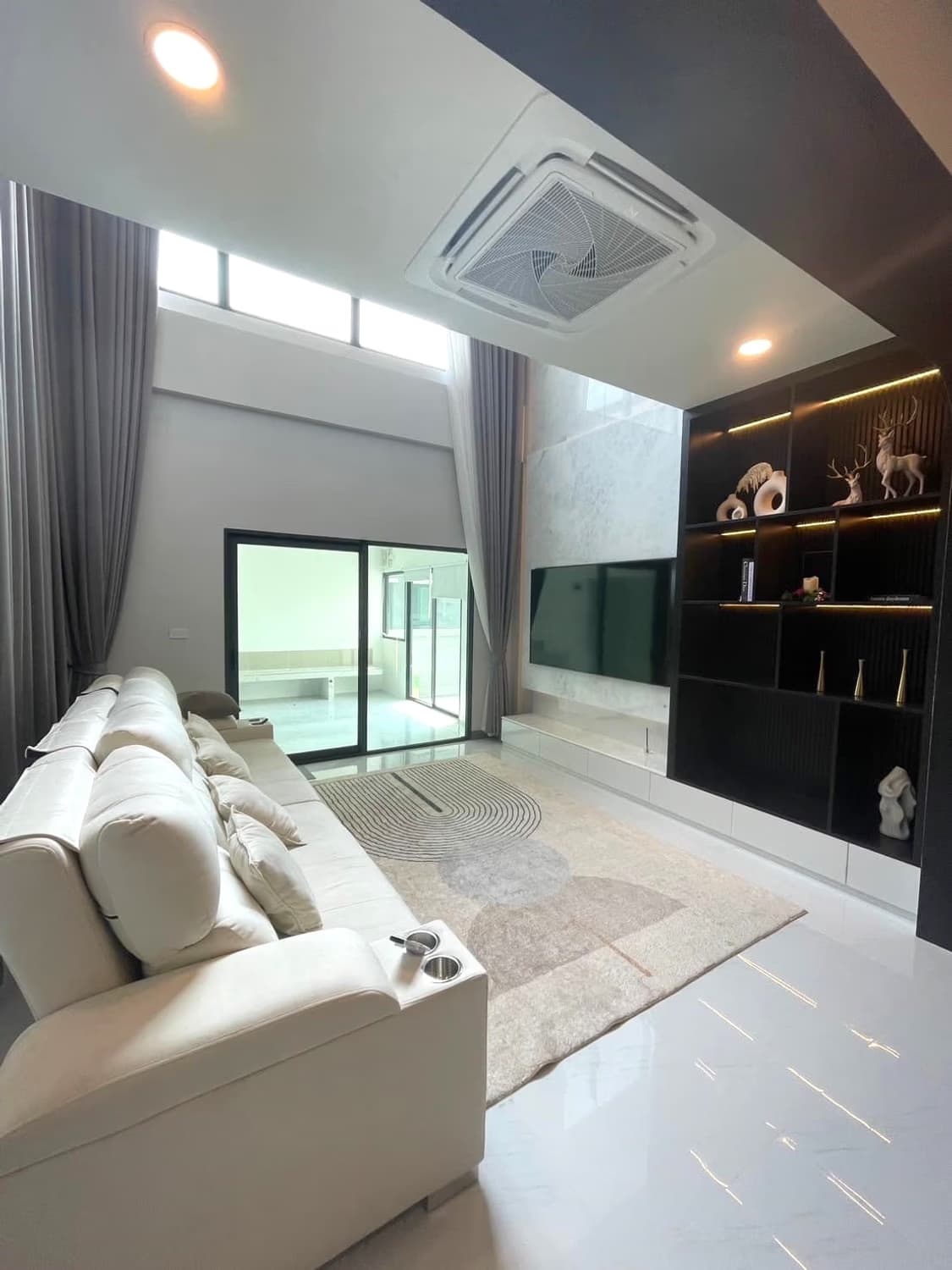 4 Bed House for Rent in Bang Phli - Image 7