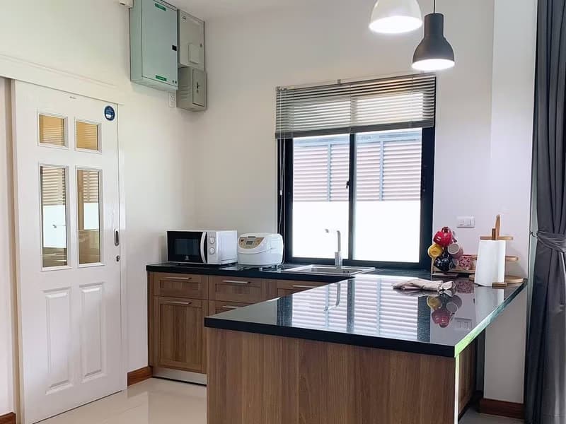 4 Bed House for Rent in Bang Phli