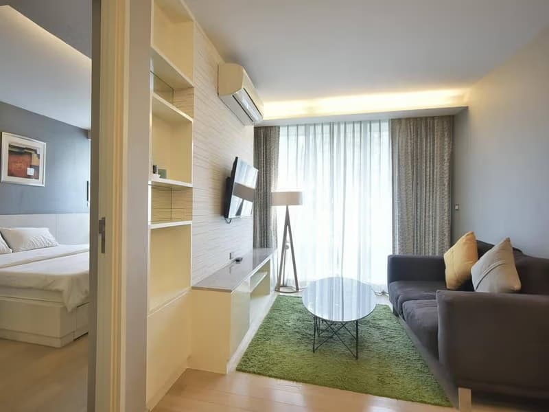 Condo for Rent at Via 49