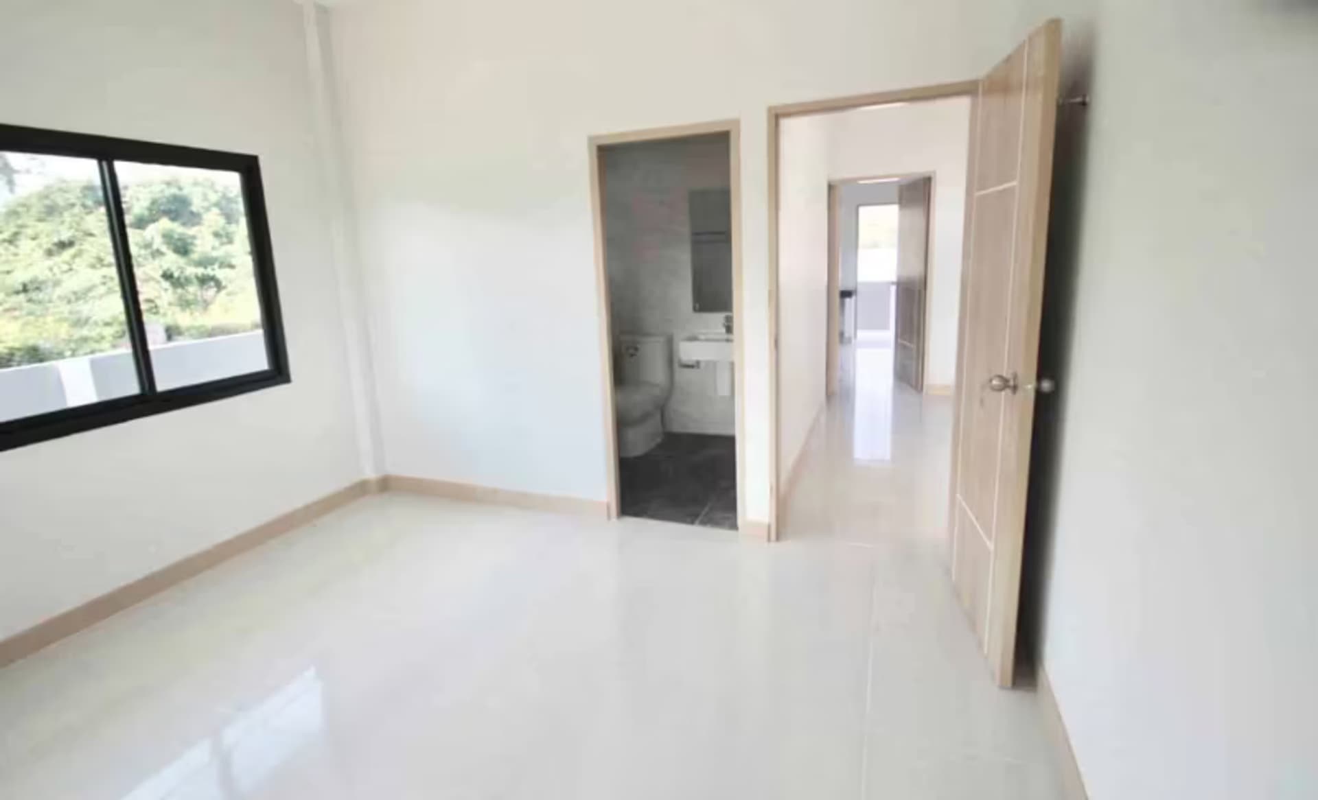 3 Bedroom House - Image 5