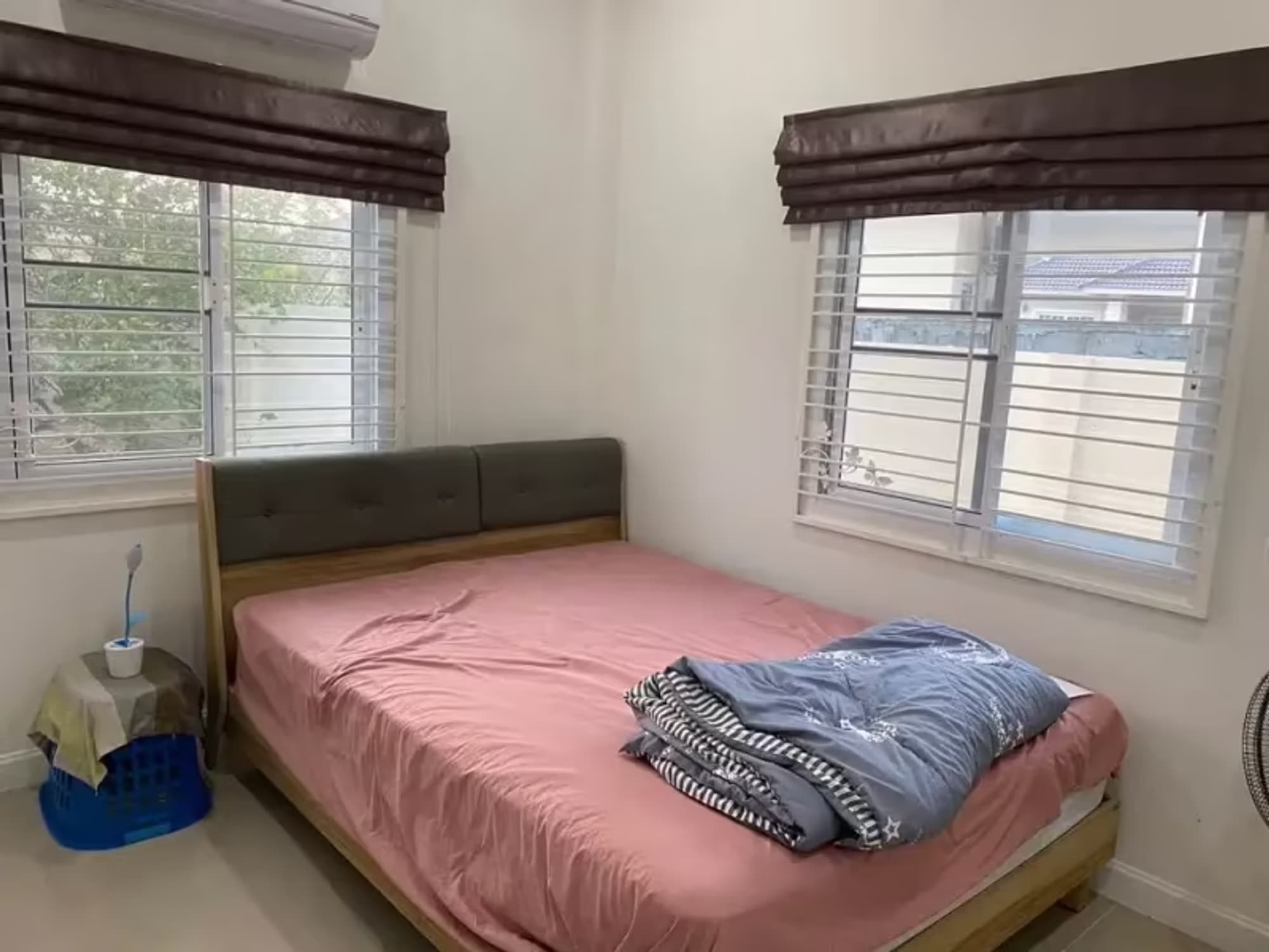 2 Bedroom House - Image 8