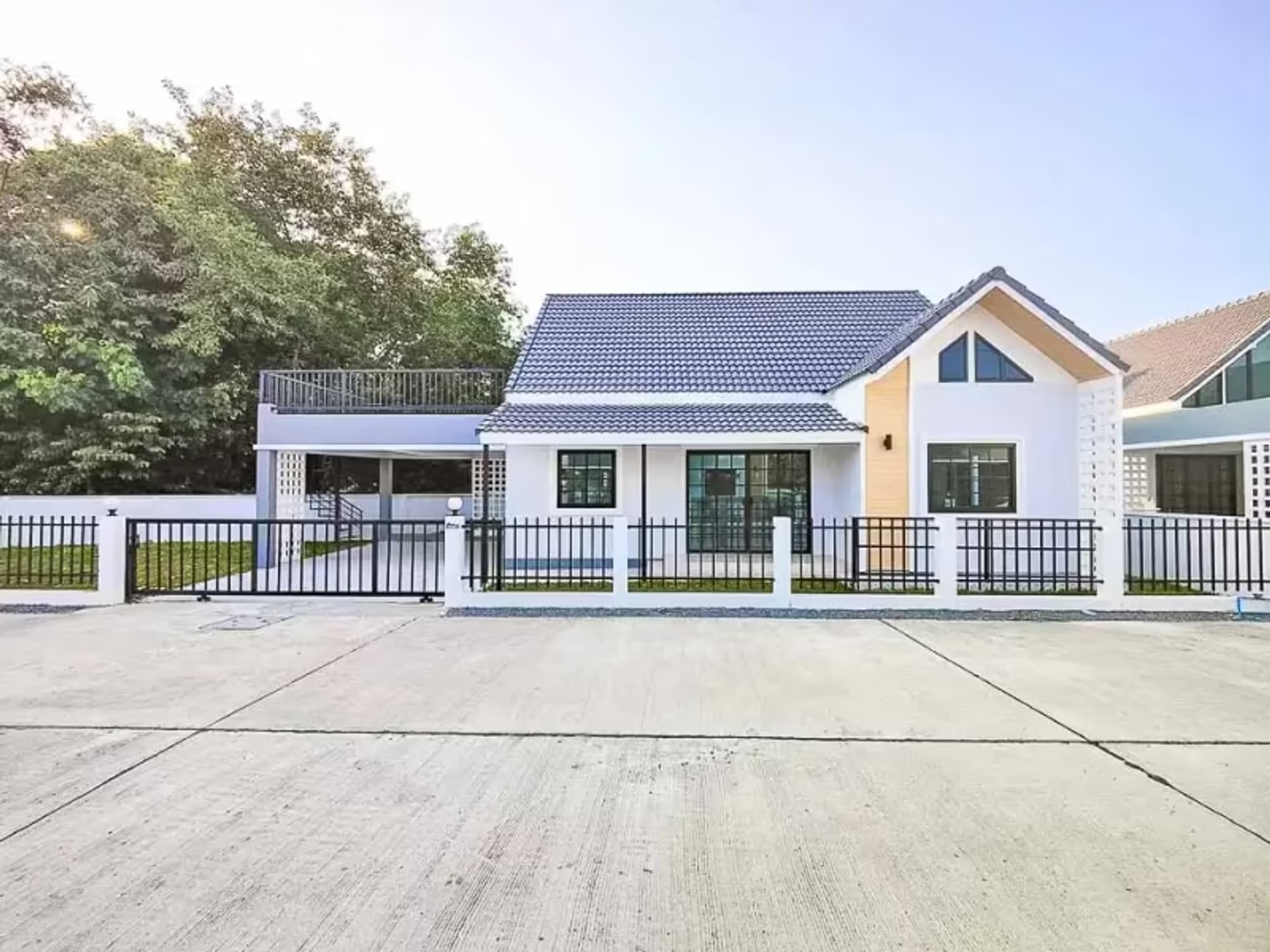 3 Bedroom House - Image 7