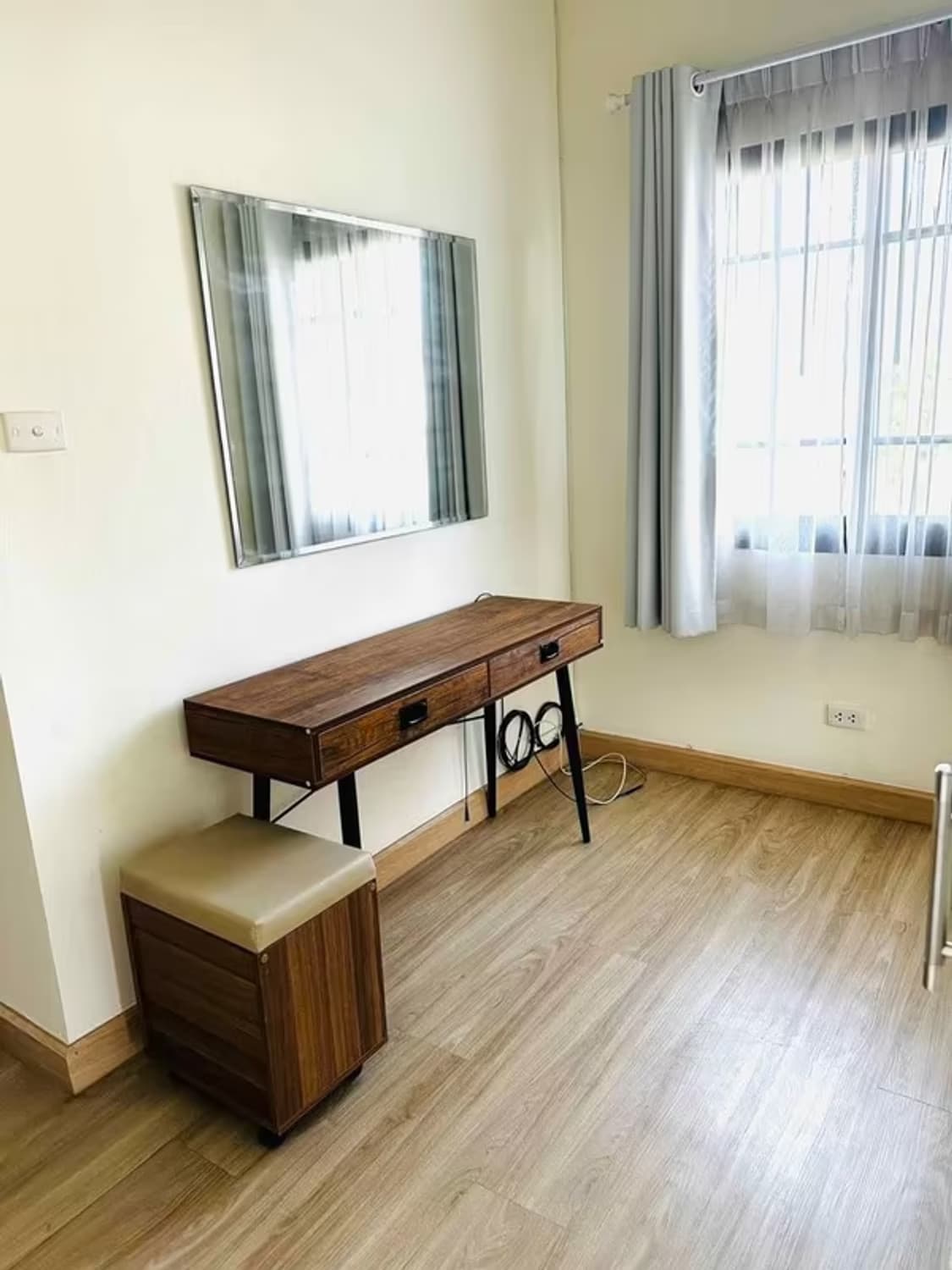 3 Bedroom House - Image 11