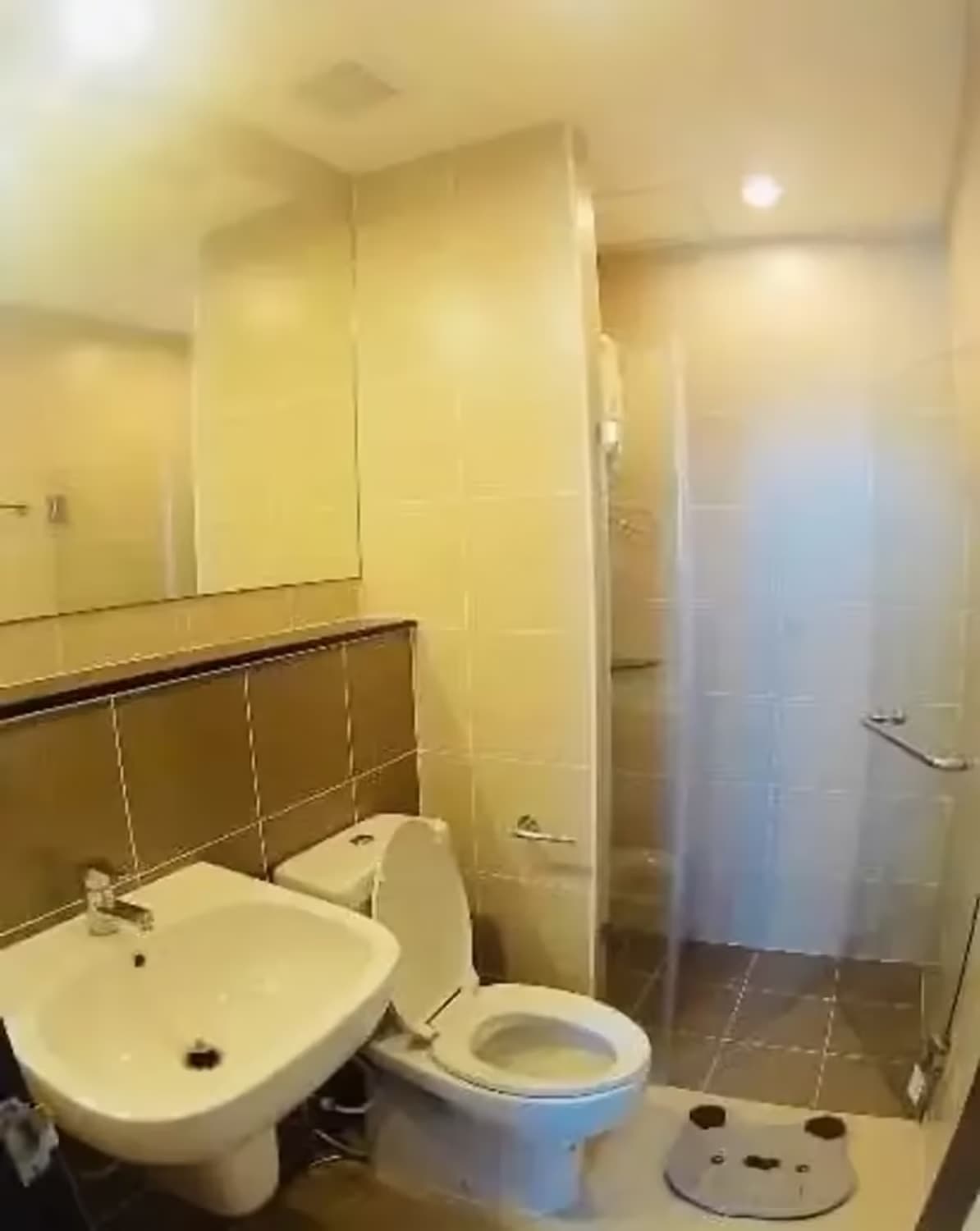 1 Bedroom Condo - Image 2