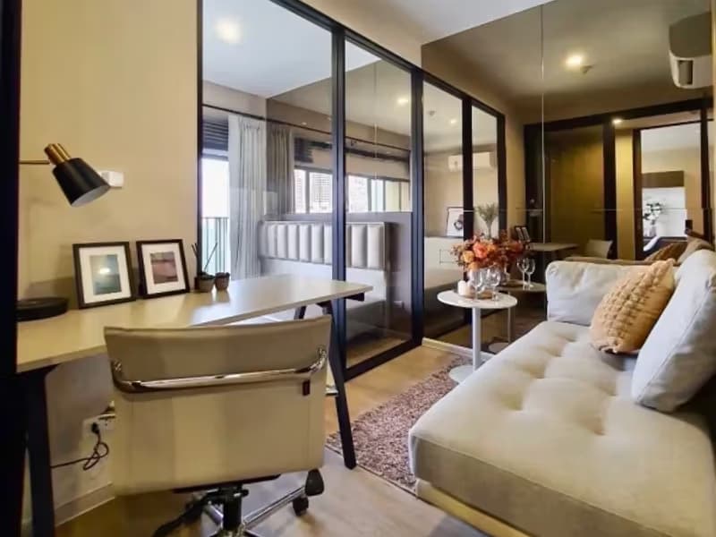 1 Bedroom Condo