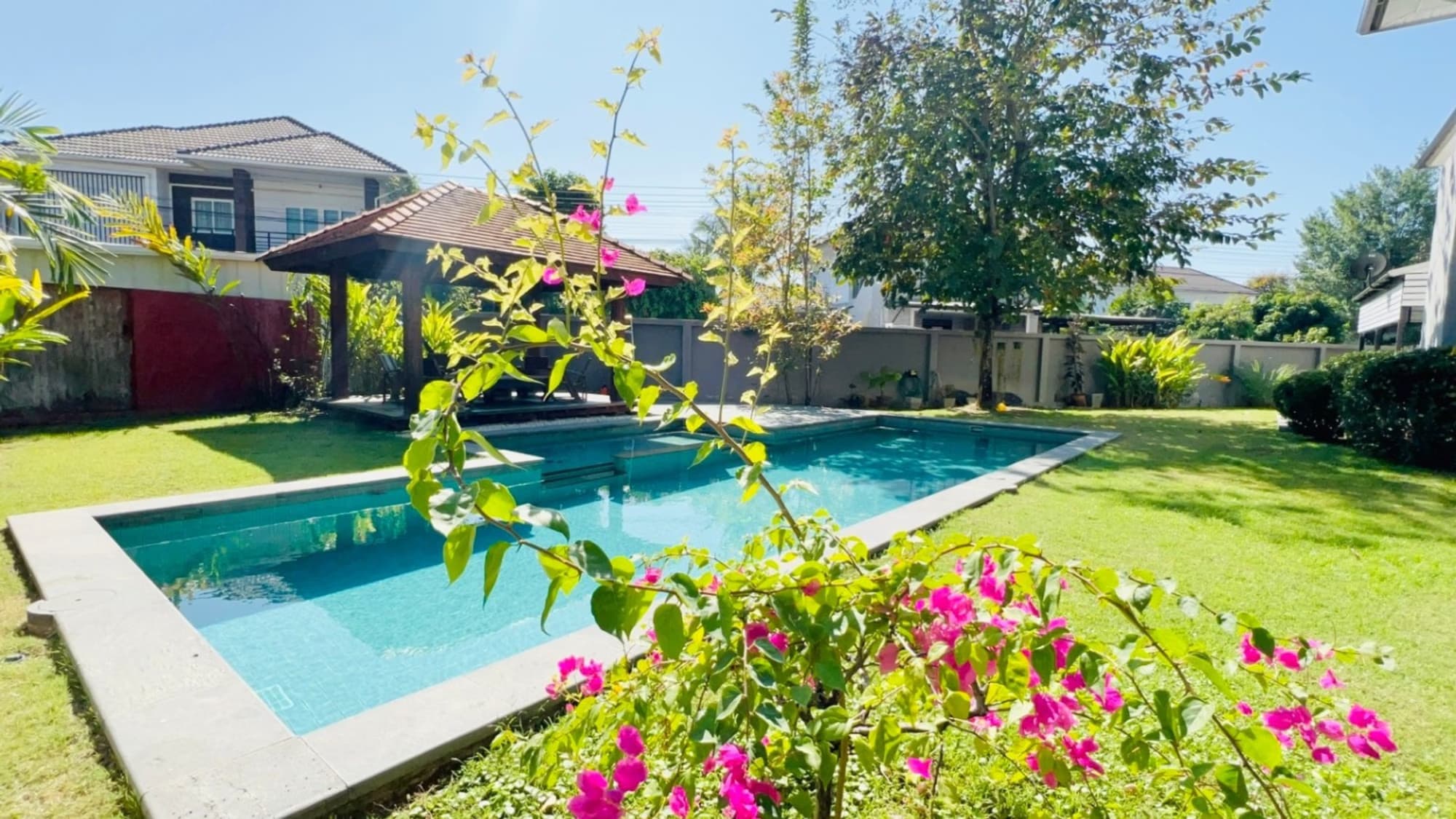 5 Bed House for Sale in Hang Dong District - Image 6