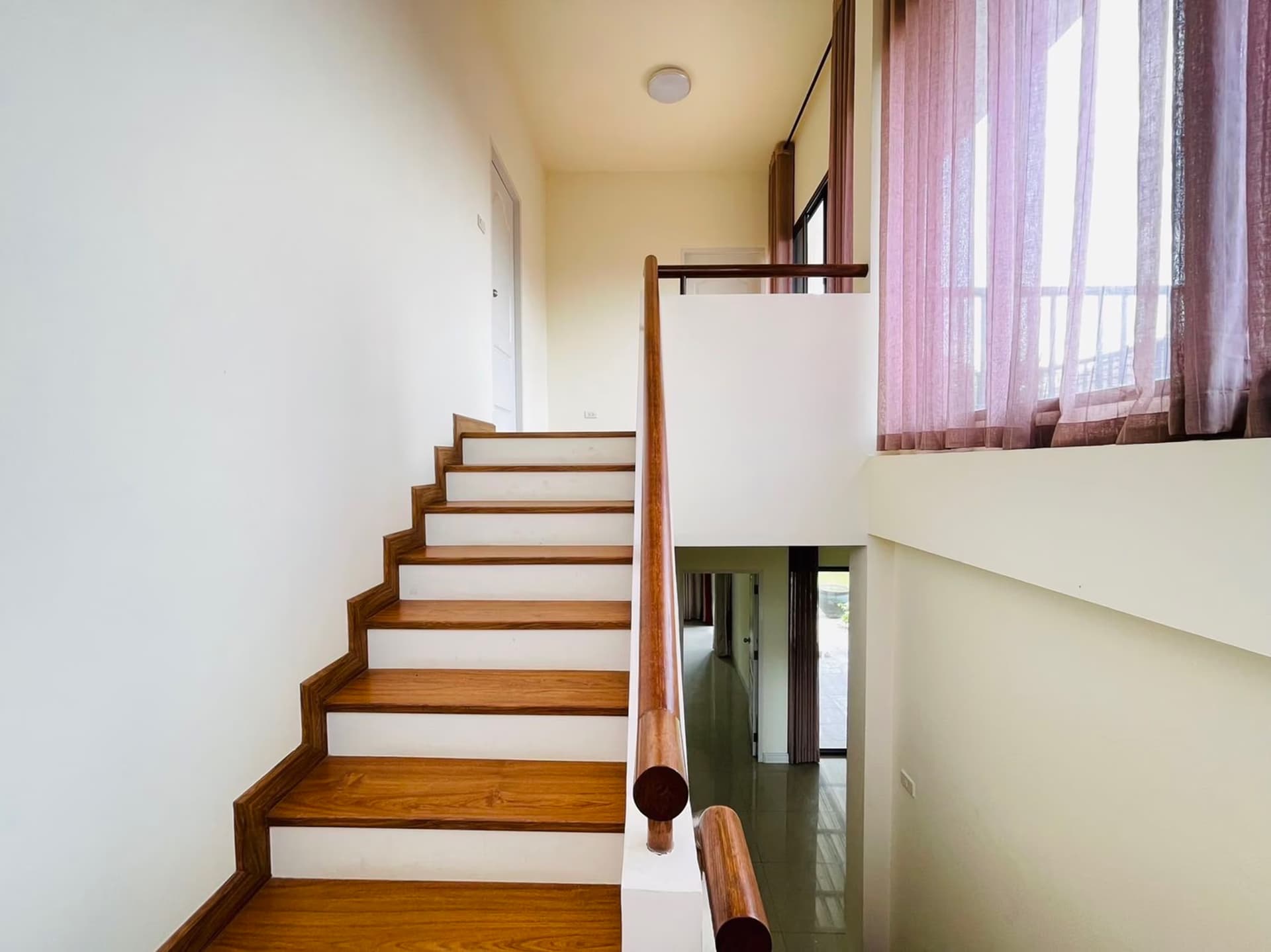 4 Bedroom House for Rent/Sale near Kad Farang - Image 7