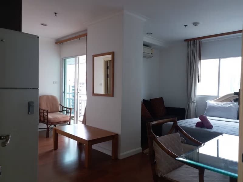 1 Bed Condo for Rent  Near Asok BTS