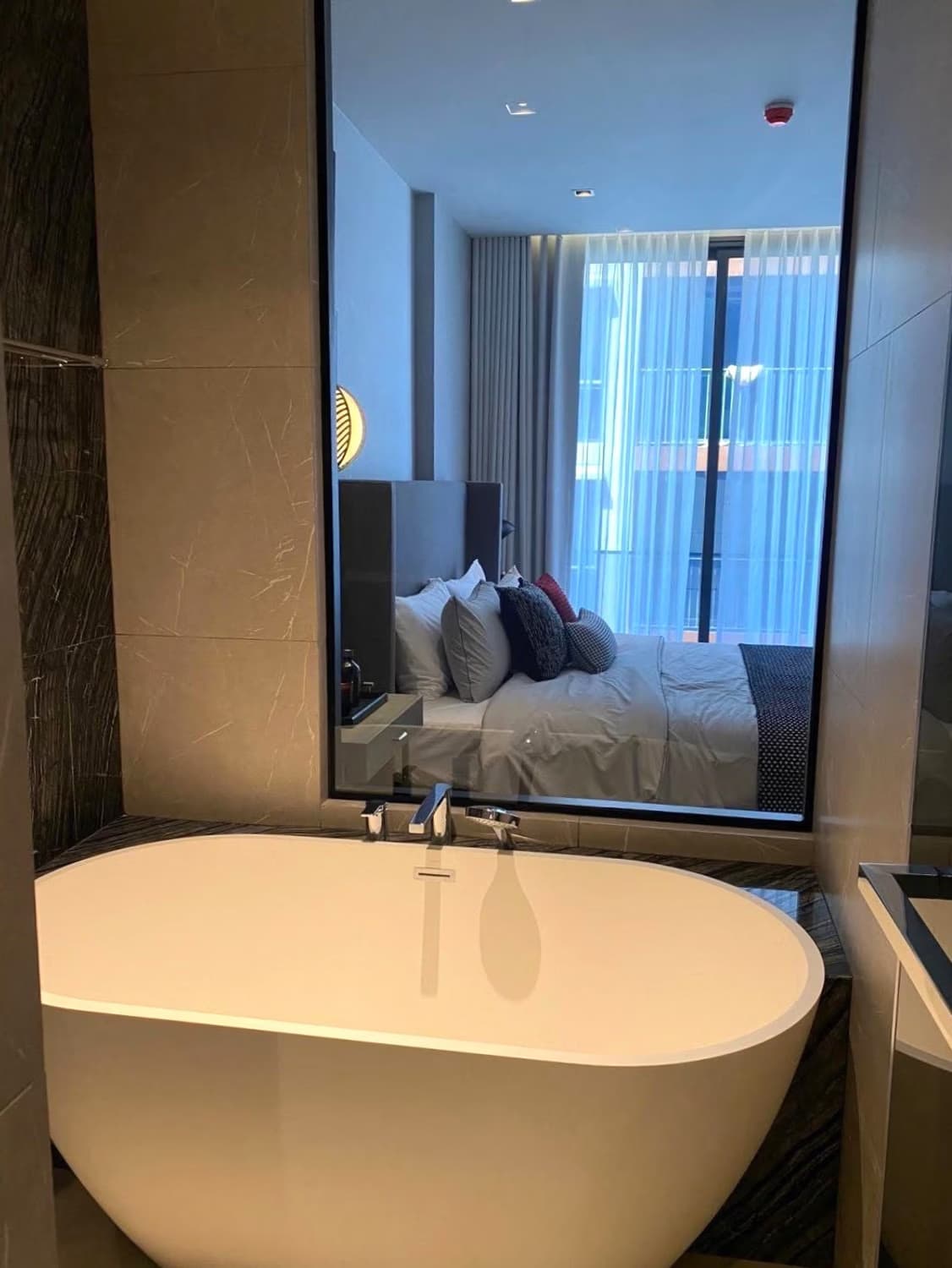 1 Bed Condo for Rent in Watthana - Image 4