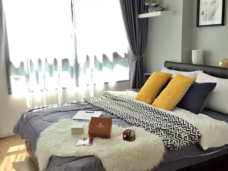 1 Bedroom Condo