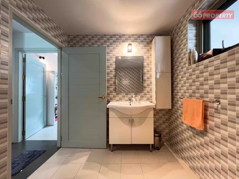 4 Bed House for Sale in Mueang Chiang Mai