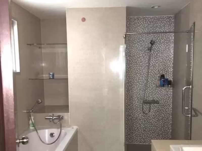 The Rajdamri Serviced Residence