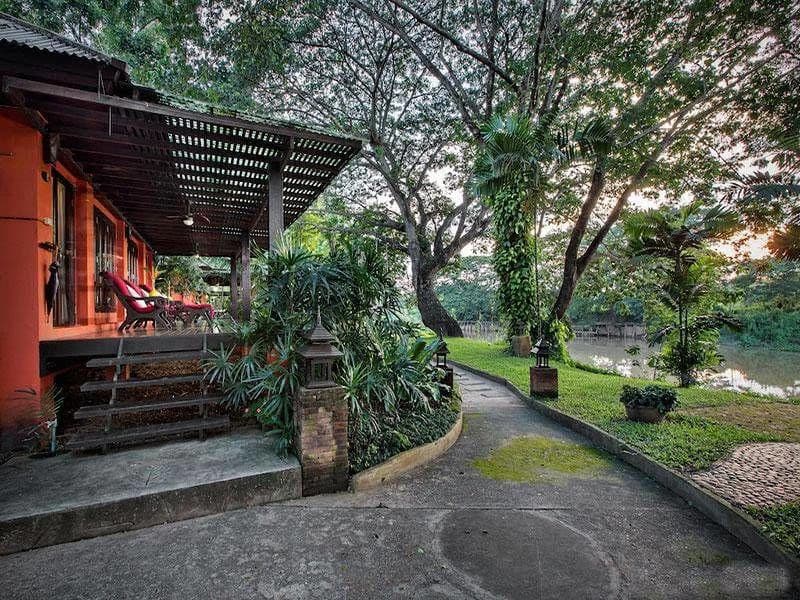 20 Bed House for Rent and Sale in Saraphi