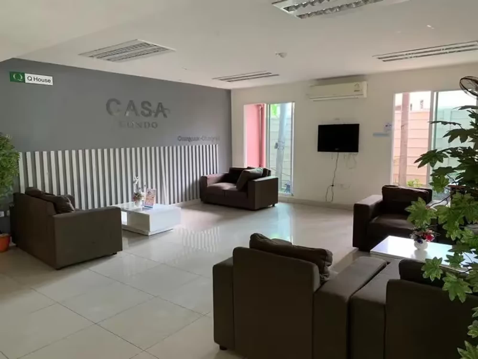1 Bedroom Condo - Image 3