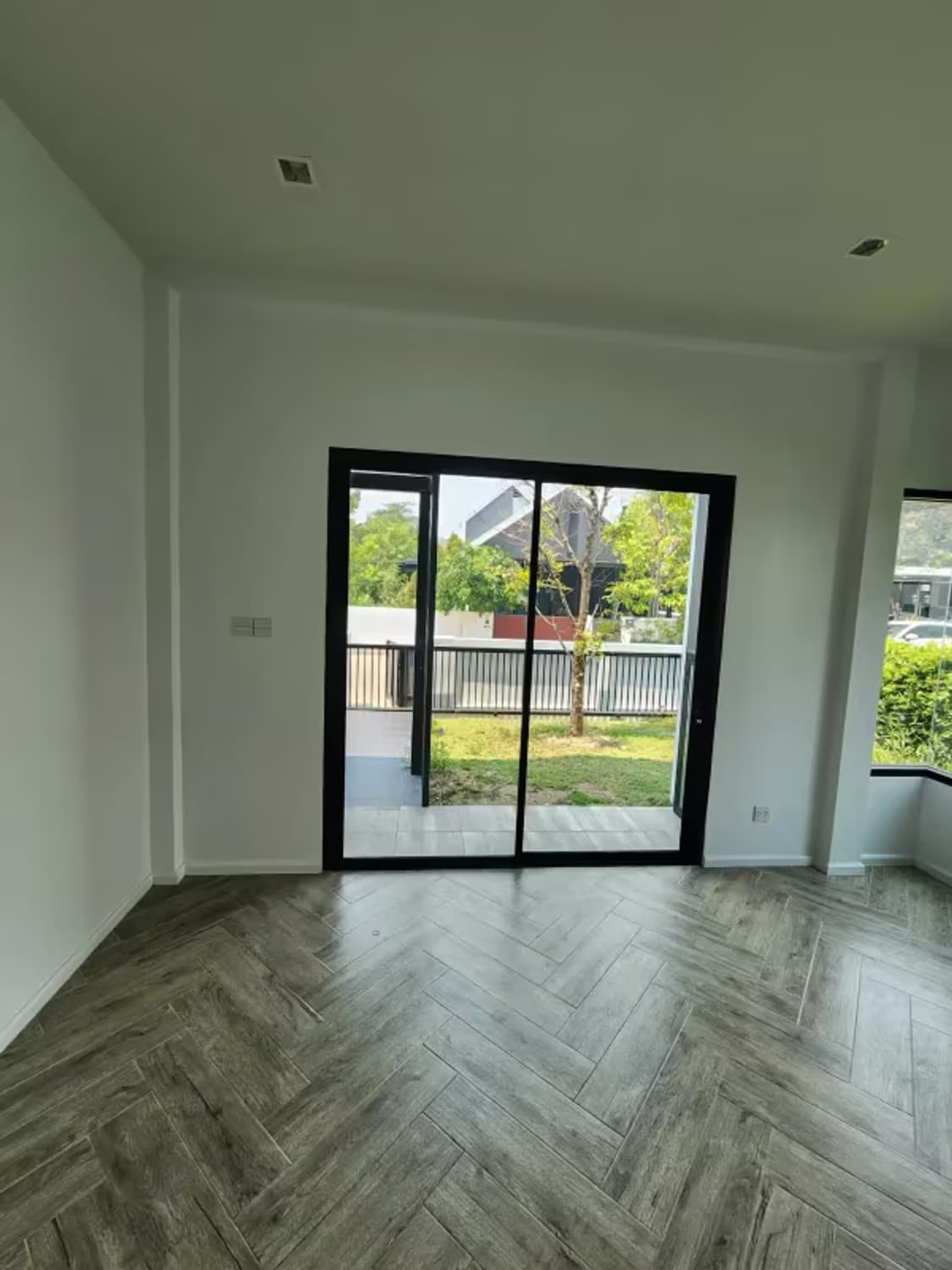 4 Bedroom House - Image 6