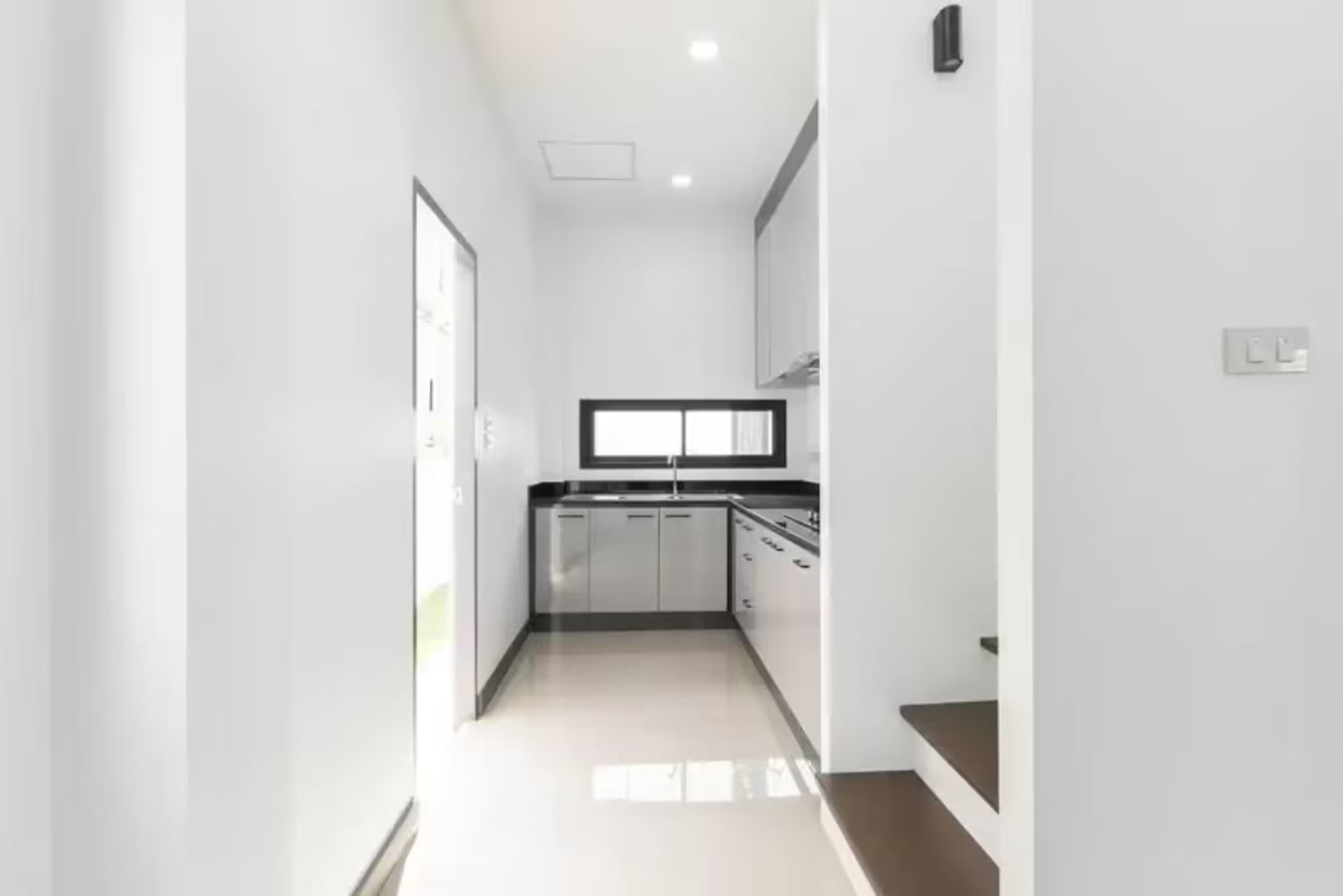 3 Bedroom House - Image 10