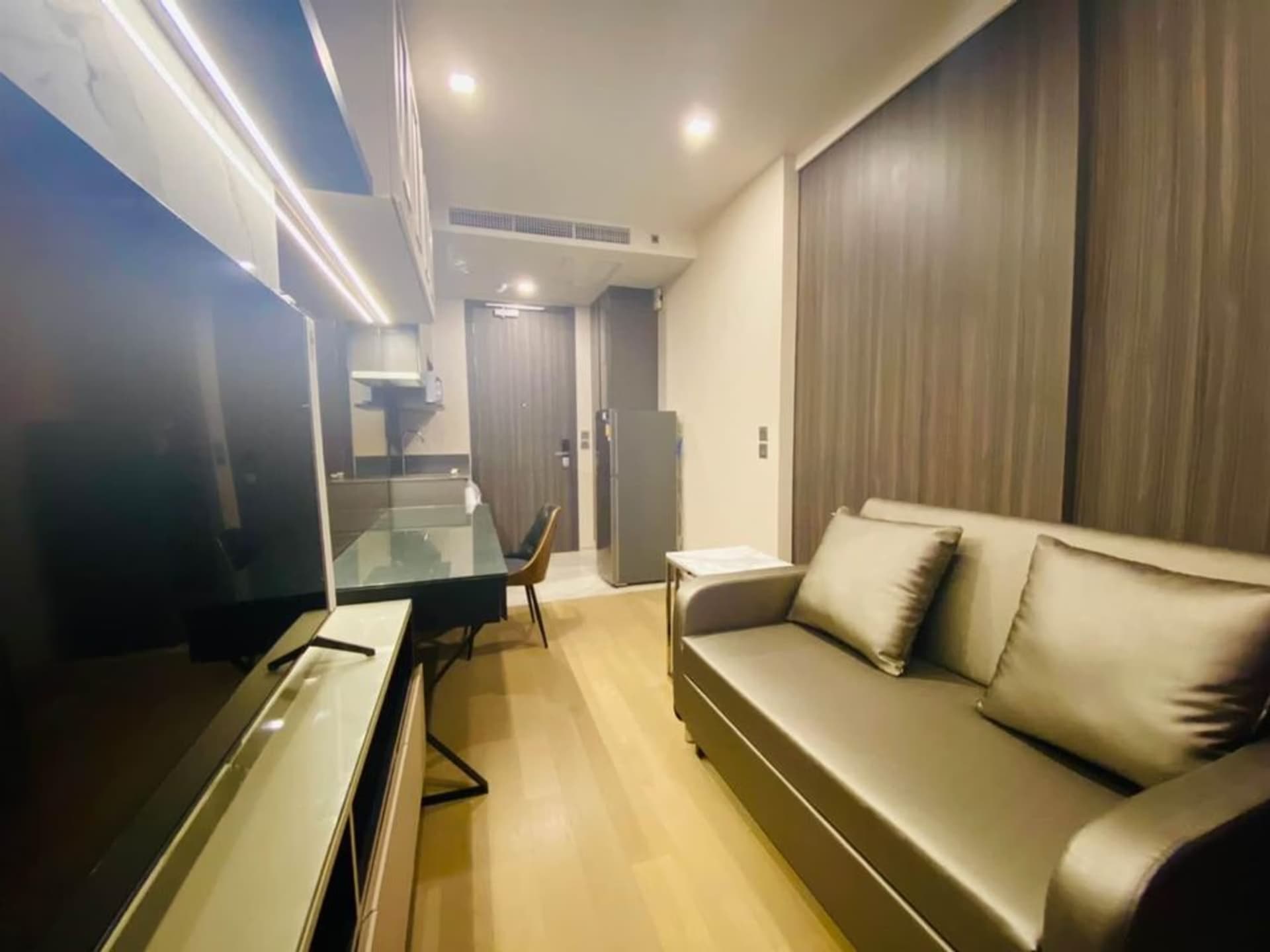 Condo for Rent at Ashton Asoke - Image 2