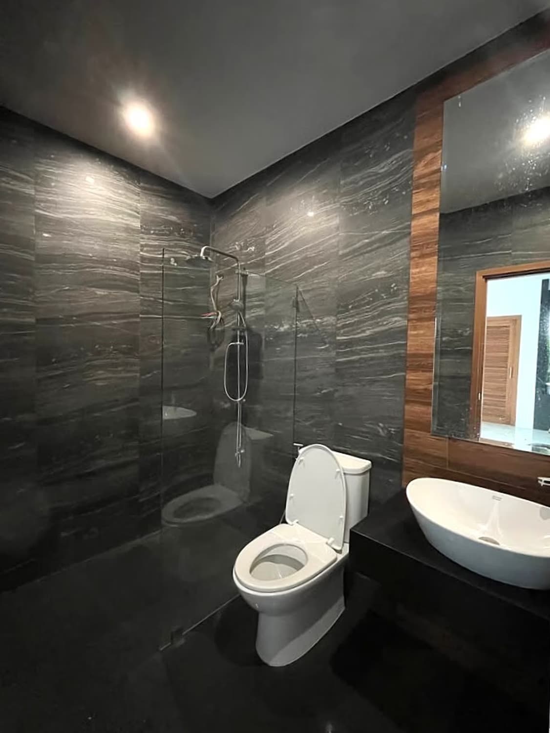 2 Bed Townhouse for Rent in San Sai - Image 13