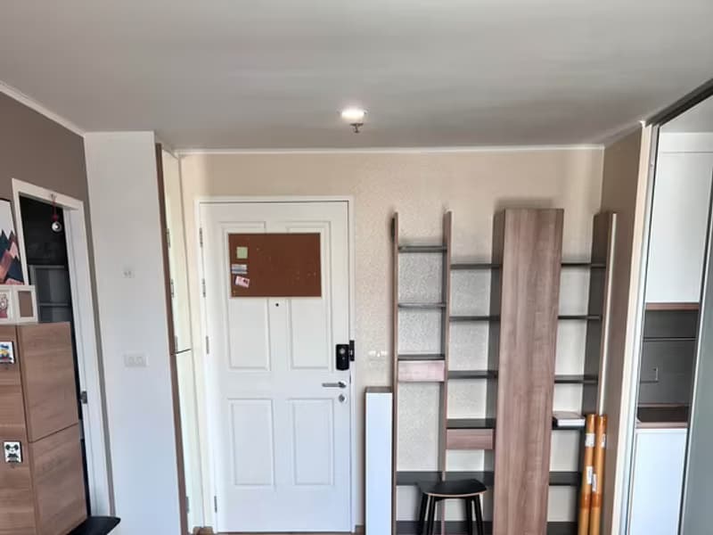 1 Bedroom Condo