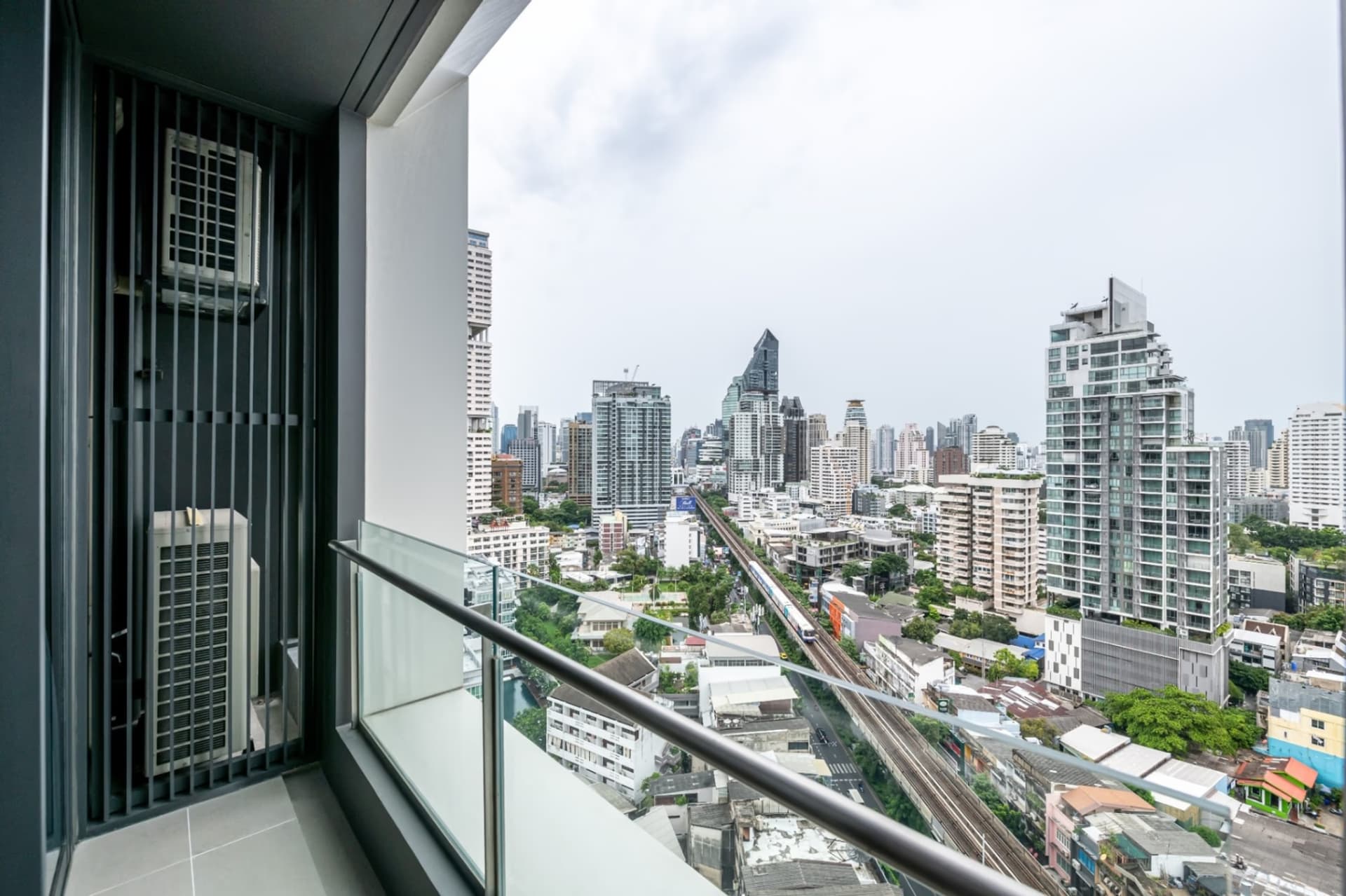 1 卧室 公寓 用于 出售 在 Khlong Toei - Image 6
